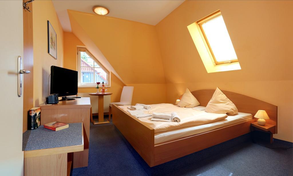 Pension Mola Breege Habitación foto