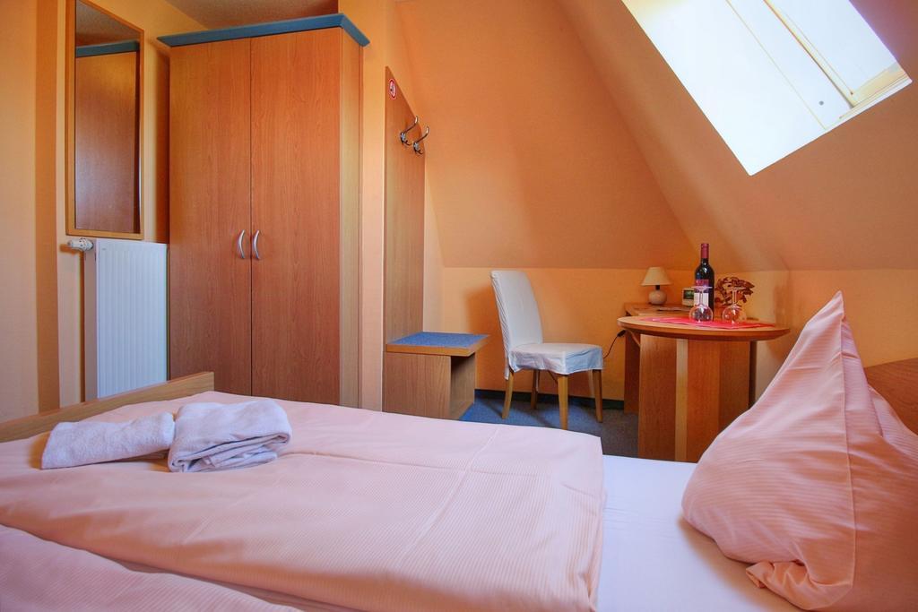 Pension Mola Breege Habitación foto